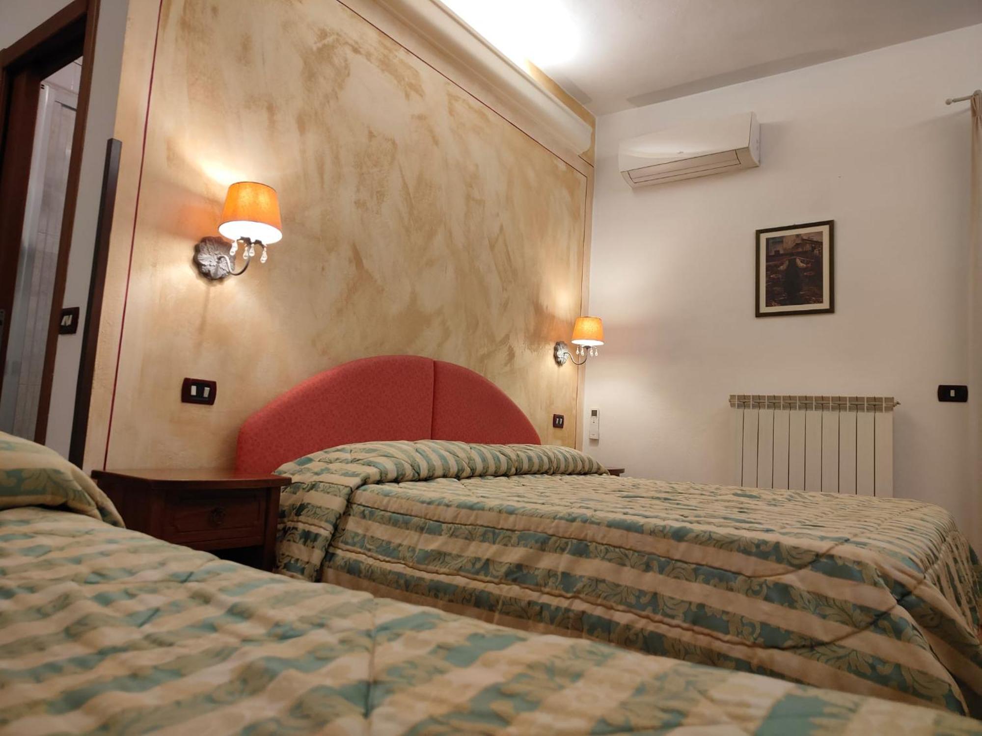 Hotel Ristorante Da Carlos Santa Maria Giudice Eksteriør billede