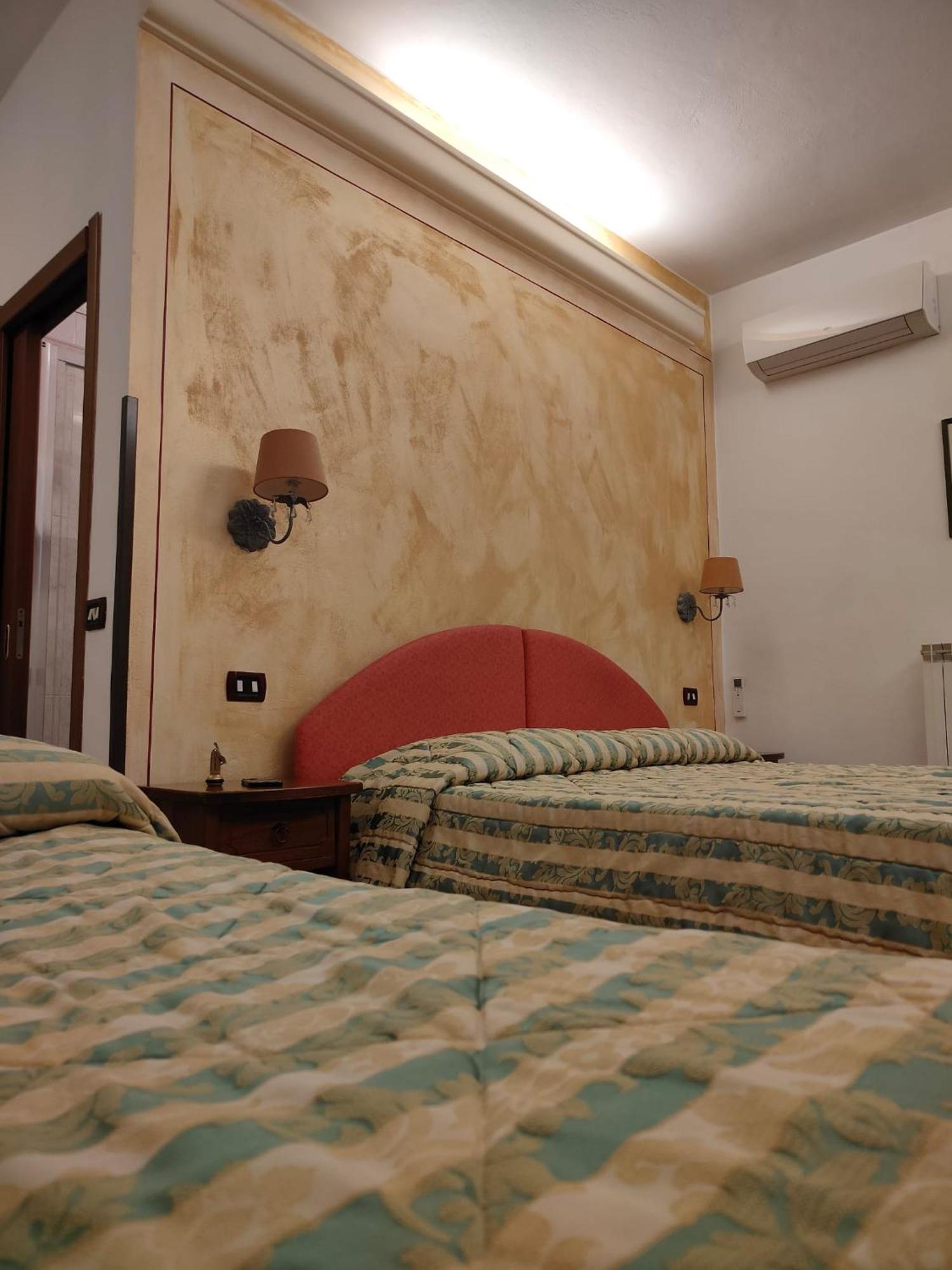 Hotel Ristorante Da Carlos Santa Maria Giudice Eksteriør billede